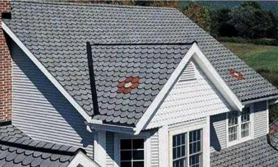 Fibra di vetro colorata Asfalto Shingles Pietra rivestita 2 strati Taglio Shingles Piastrelle 4